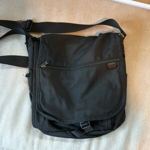 Tumi Made in the USA Crossbody Messenger Bag in Black